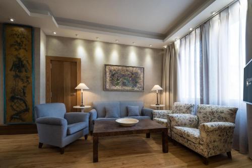 Suite Junior del hotel Eurostars Al-Andalus Palace. Foto 4