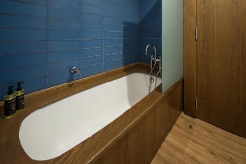 Suite Junior del hotel Eurostars Al-Andalus Palace. Foto 6