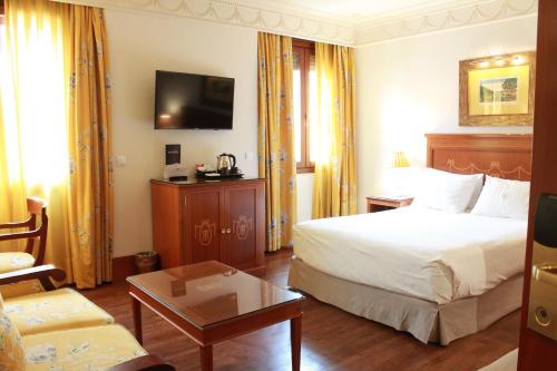 Habitación Doble Clásica - 1 o 2 camas del hotel Inglaterra. Foto 2