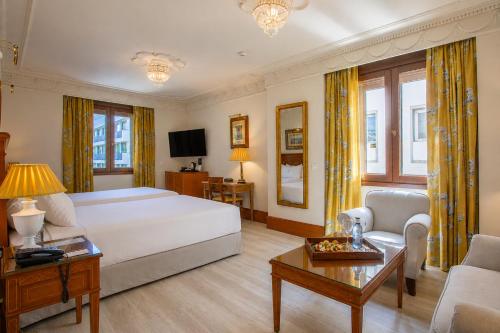 Habitación Doble Deluxe con vistas a la ciudad - 1 o 2 camas del hotel Inglaterra. Foto 1
