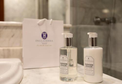 Habitación Doble Clásica con parking incluido del hotel Inglaterra. Foto 1