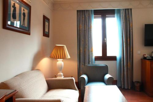 Habitación Doble Deluxe con vistas a la ciudad - 1 o 2 camas del hotel Inglaterra. Foto 2