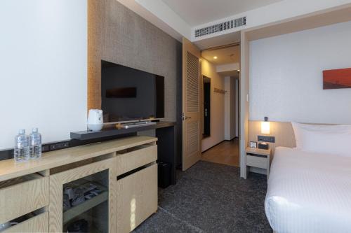 Habitación Premium con 2 camas individuales y vistas desde el baño (plantas 15 y 16) - No fumadores del hotel Jr Kyushu Blossom Shinjuku. Foto 15