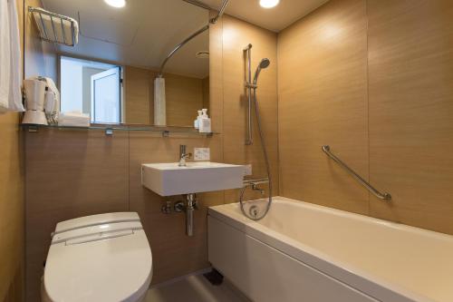 Habitación Doble Estándar - No fumadores del hotel Jr Kyushu Blossom Shinjuku. Foto 5