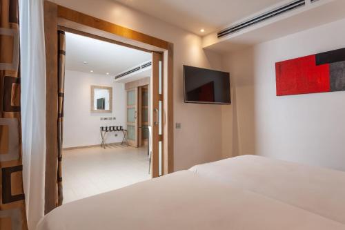 Family room del hotel Melia Sevilla. Foto 3