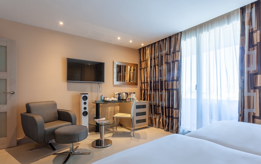 The Level Premium Room del hotel Melia Sevilla. Foto 2