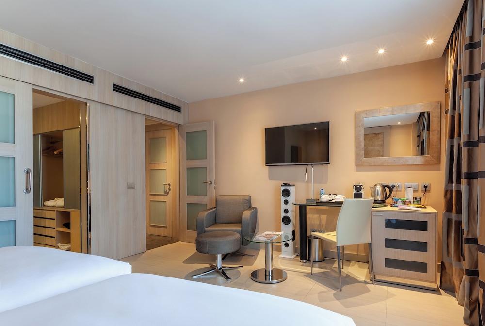 The Level Premium Room del hotel Melia Sevilla. Foto 3