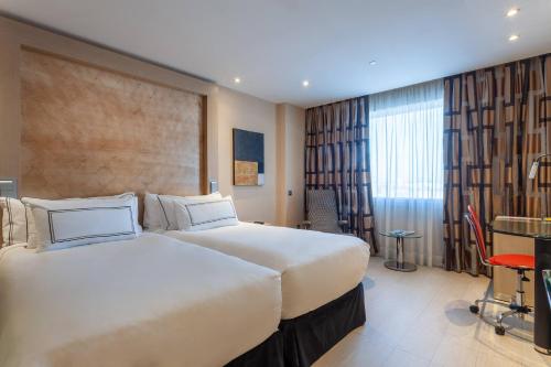 Habitación Doble Meliá - 2 camas del hotel Melia Sevilla. Foto 23