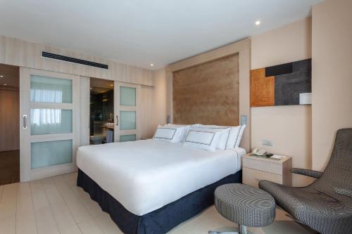 Habitación Doble Melia del hotel Melia Sevilla. Foto 14