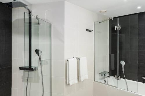 Suite de París del hotel Ac Porte Maillot. Foto 4
