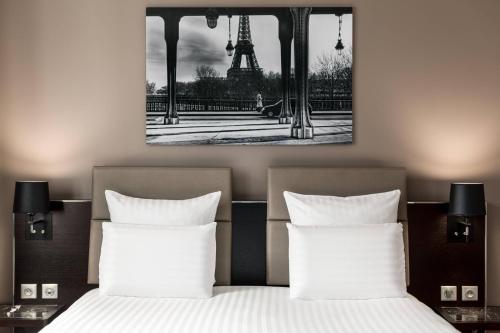 Suite Junior del hotel Ac Porte Maillot. Foto 2