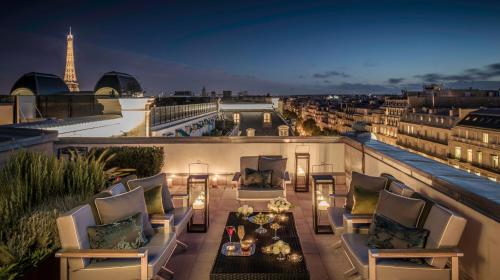 Suite Azotea con jardín del hotel The Peninsula Paris