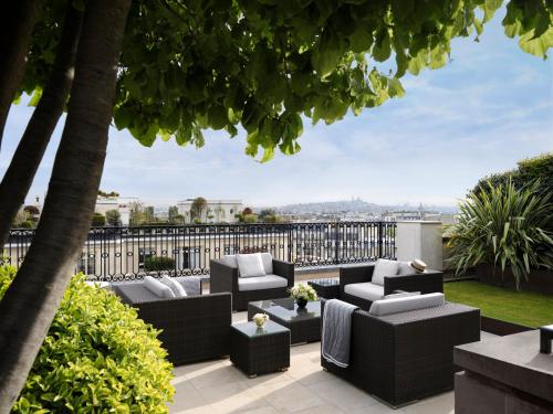 Suite Azotea con jardín del hotel The Peninsula Paris. Foto 1