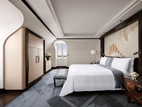 Suite Azotea con jardín del hotel The Peninsula Paris. Foto 2