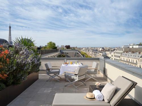 Suite Azotea con jardín del hotel The Peninsula Paris. Foto 8