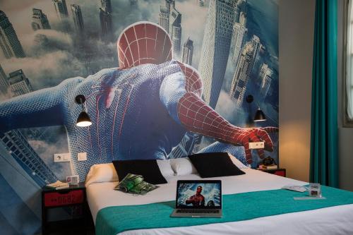 Habitación cuádruple del hotel Casual De Las Letras Sevilla. Foto 4