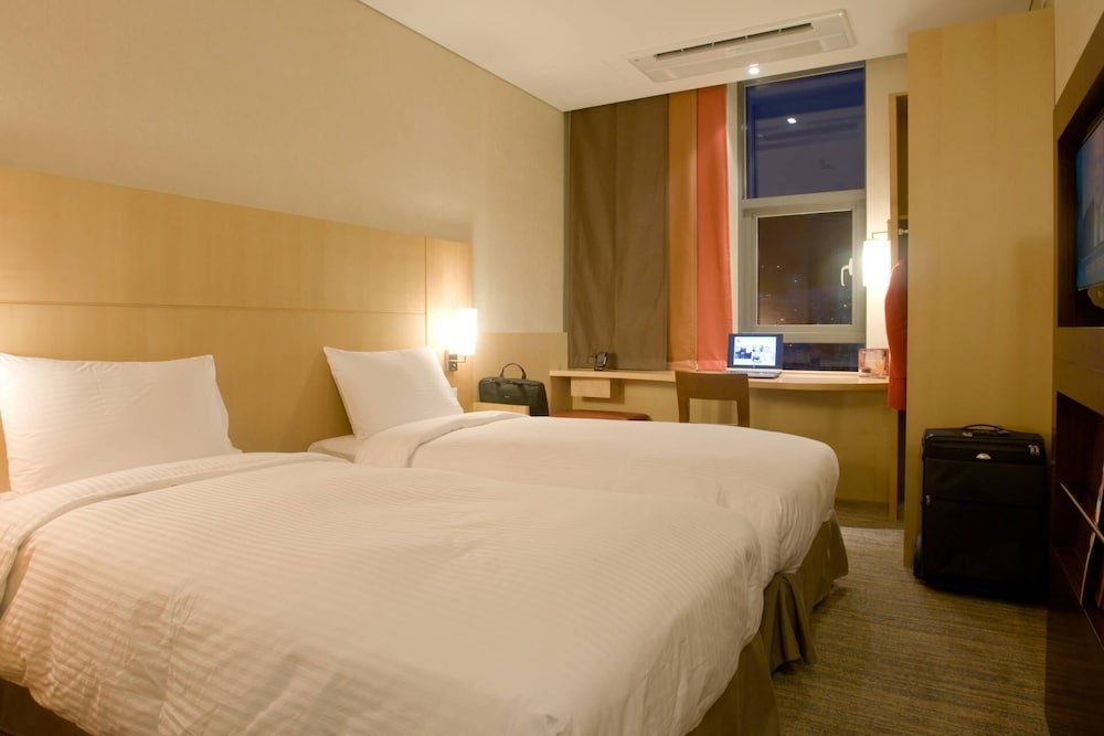Habitación estándar con 2 camas individuales del hotel Central Seven Hotel by Kwon Busan Seomyeon. Foto 1