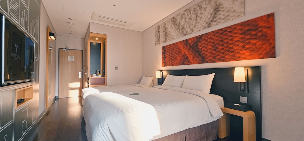 Habitación superior con 2 camas individuales del hotel Central Seven Hotel by Kwon Busan Seomyeon. Foto 1
