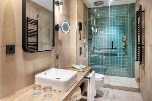 Habitación Doble Premium - 1 o 2 camas del hotel Catalonia Santa Justa. Foto 4