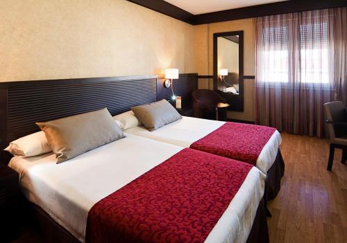 Habitación Doble del hotel Catalonia Santa Justa. Foto 1