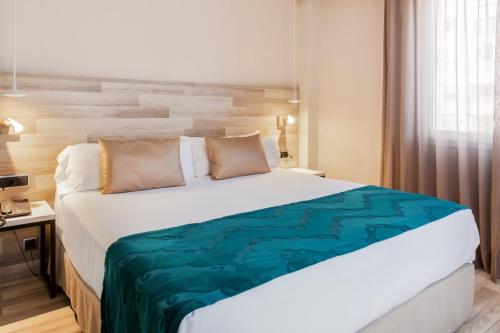 Habitación Doble del hotel Catalonia Santa Justa. Foto 2