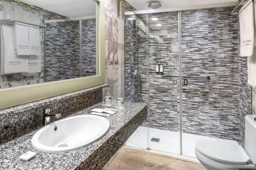 Habitación Doble del hotel Catalonia Santa Justa. Foto 4