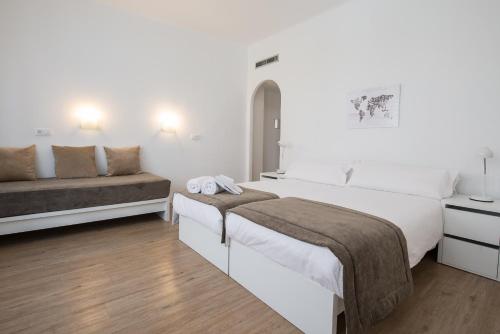 Habitación Doble Estándar - 1 o 2 camas del hotel Neomagna Madrid. Foto 25