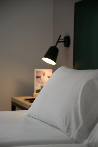 Habitación Individual del hotel Sercotel Las Casas De Los Mercaderes. Foto 3