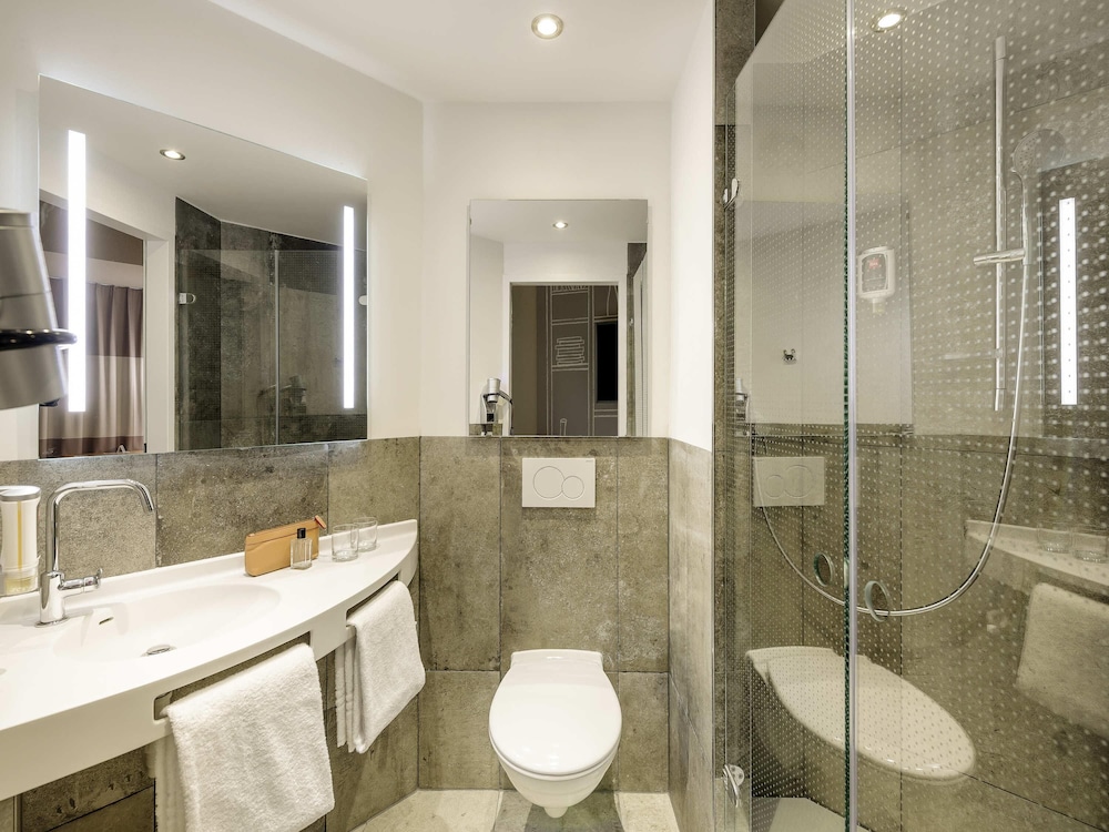 Habitaciones con camas individuales del hotel Ibis Muenchen Messe. Foto 3