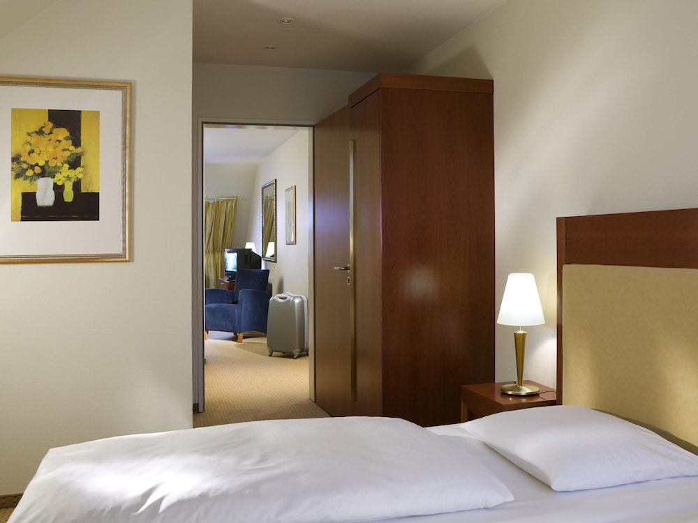 Habitación superior, 1 cama doble del hotel Novotel Hildesheim. Foto 3