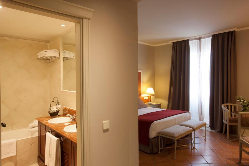 Habitación doble Balcón o Terraza Superior del hotel Vincci La Rabida. Foto 5