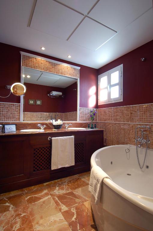 Suite Con Vistas del hotel Vincci La Rabida. Foto 1