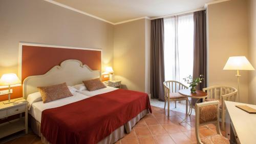 Habitación Doble Superior con terraza del hotel Vincci La Rabida. Foto 1