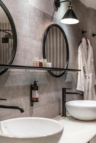 Habitación Doble Superior con terraza del hotel Vincci La Rabida. Foto 3