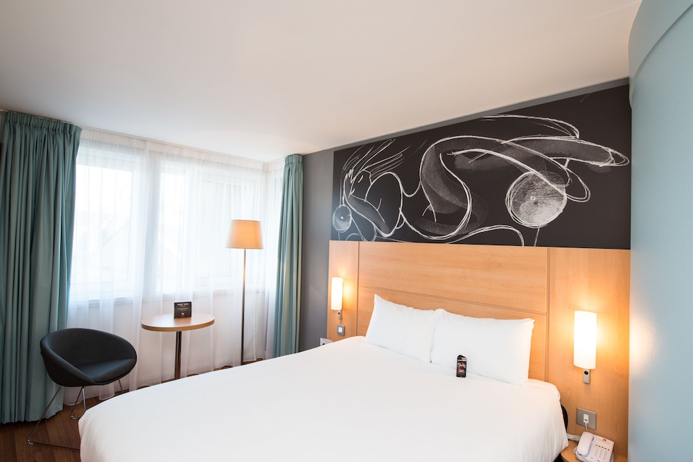 Habitación doble, 1 cama doble del hotel Ibis Edinburgh Centre South Bridge - Royal Mile. Foto 4