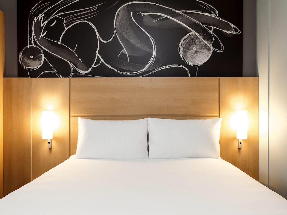 Habitación doble, 1 cama doble del hotel Ibis Edinburgh Centre South Bridge - Royal Mile. Foto 7