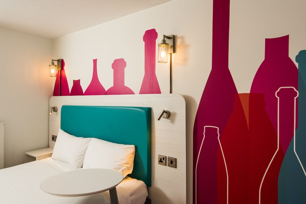 La Reina del hotel Ibis Styles Barnsley. Foto 1
