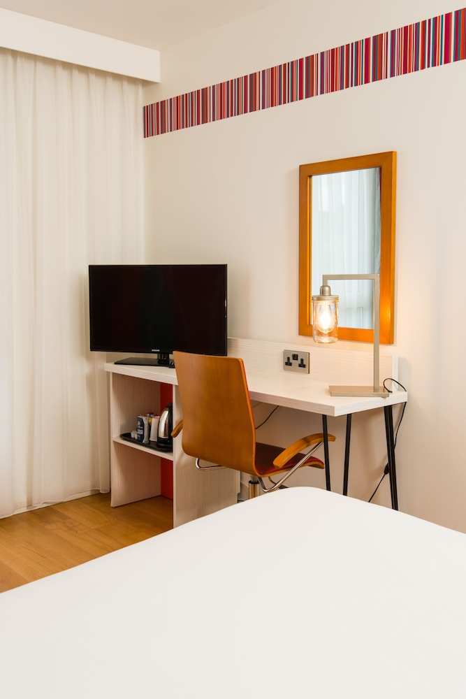 La Reina del hotel Ibis Styles Barnsley. Foto 2