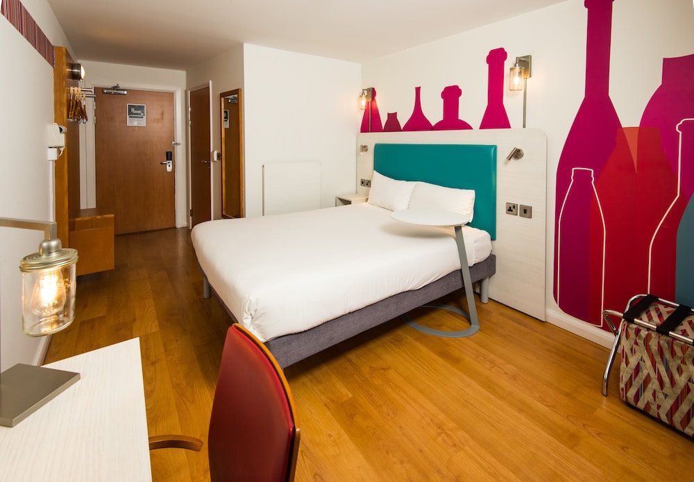La Reina del hotel Ibis Styles Barnsley. Foto 4