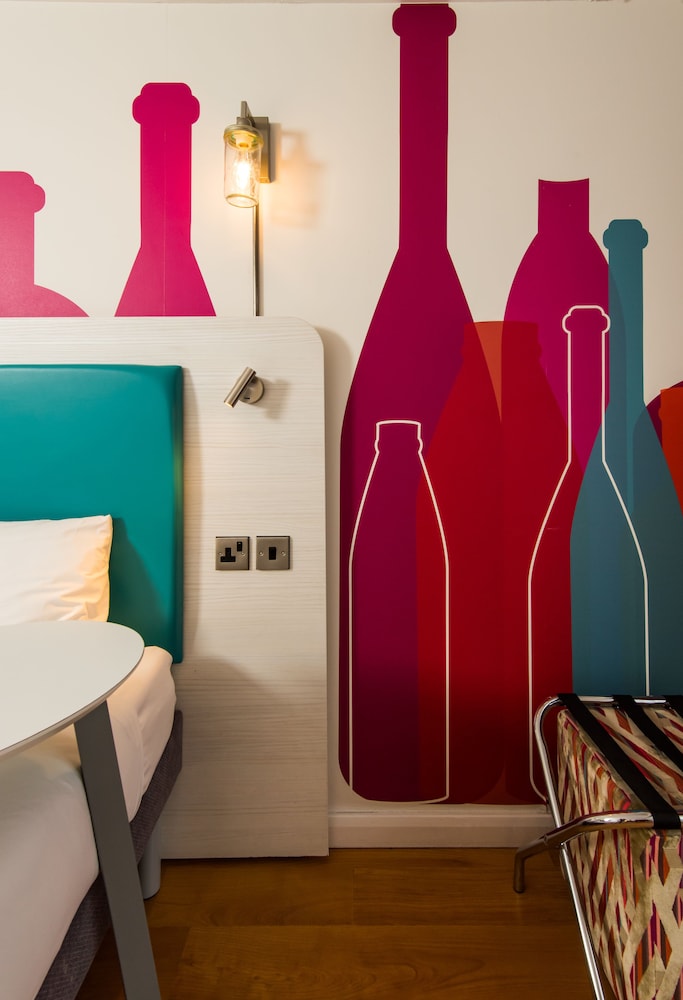 La Reina del hotel Ibis Styles Barnsley. Foto 5