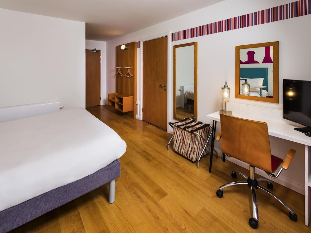 La Reina del hotel Ibis Styles Barnsley. Foto 10