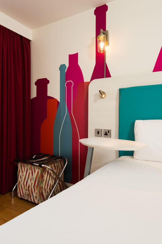 El Dúo del hotel Ibis Styles Barnsley. Foto 5