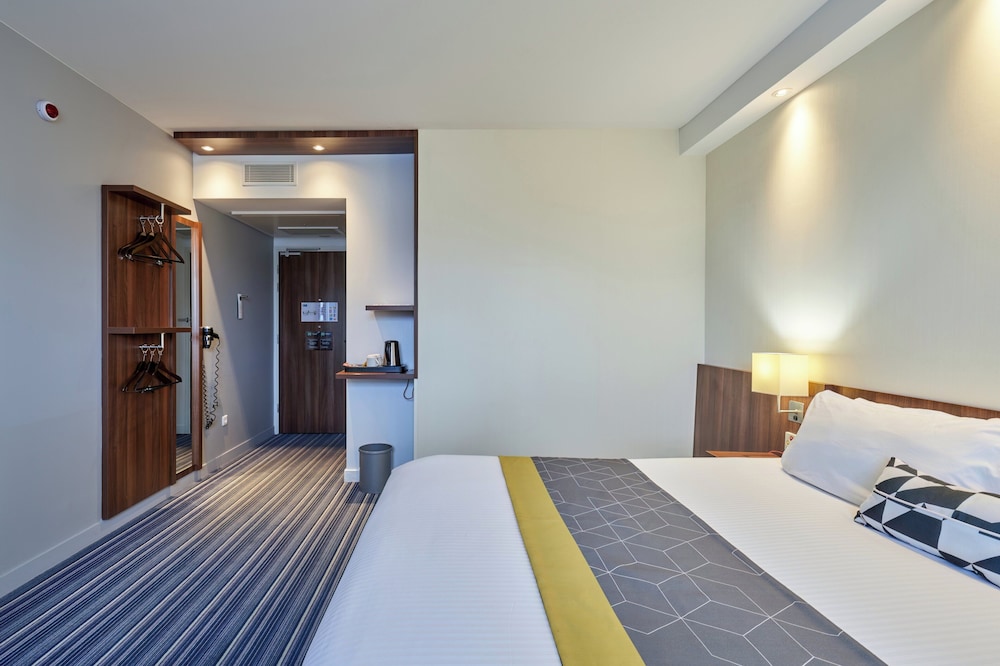 Habitación estándar, 1 cama de matrimonio, accesible para personas con discapacidad del hotel Holiday Inn Express Estrasburgo - Centre. Foto 3