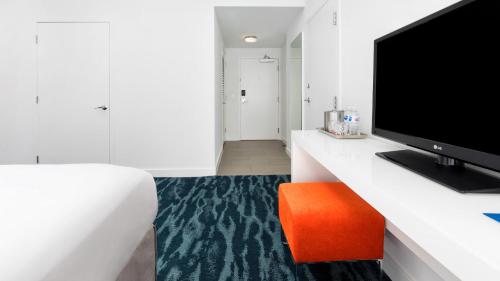 Trendy con 1 cama extragrande - Vistas a la bahía del hotel Yve Miami. Foto 5