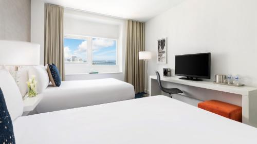Trendy con 1 cama doble - Vistas a la bahía del hotel Yve Miami. Foto 5