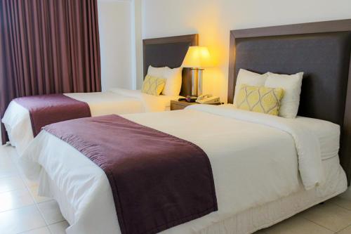 Habitación Doble Estándar sin suplemento del complejo - 2 camas dobles del hotel Collins