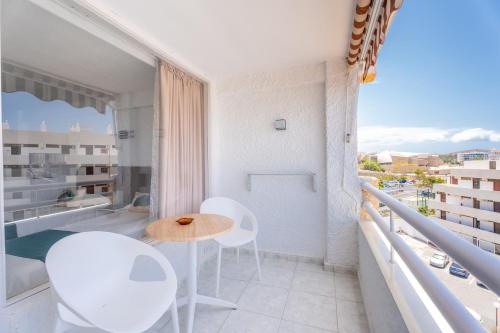 Estudo Triple Superior con vistas al mar del hotel Borinquen. Foto 8