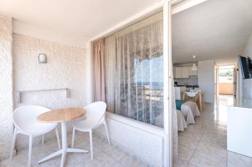 Estudio Superior con vistas al mar (7ª planta) del hotel Borinquen. Foto 26