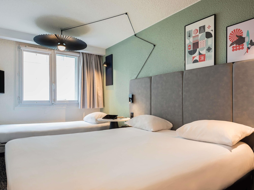 Habitación estándar, 1 cama doble con sofá cama del hotel Ibis Paris Italie Tolbiac. Foto 5