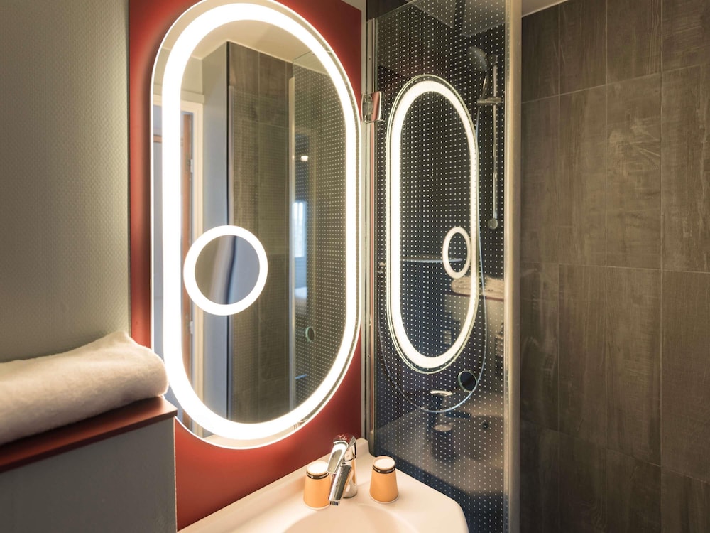 Habitación estándar, 1 cama doble del hotel Ibis Paris Italie Tolbiac. Foto 3